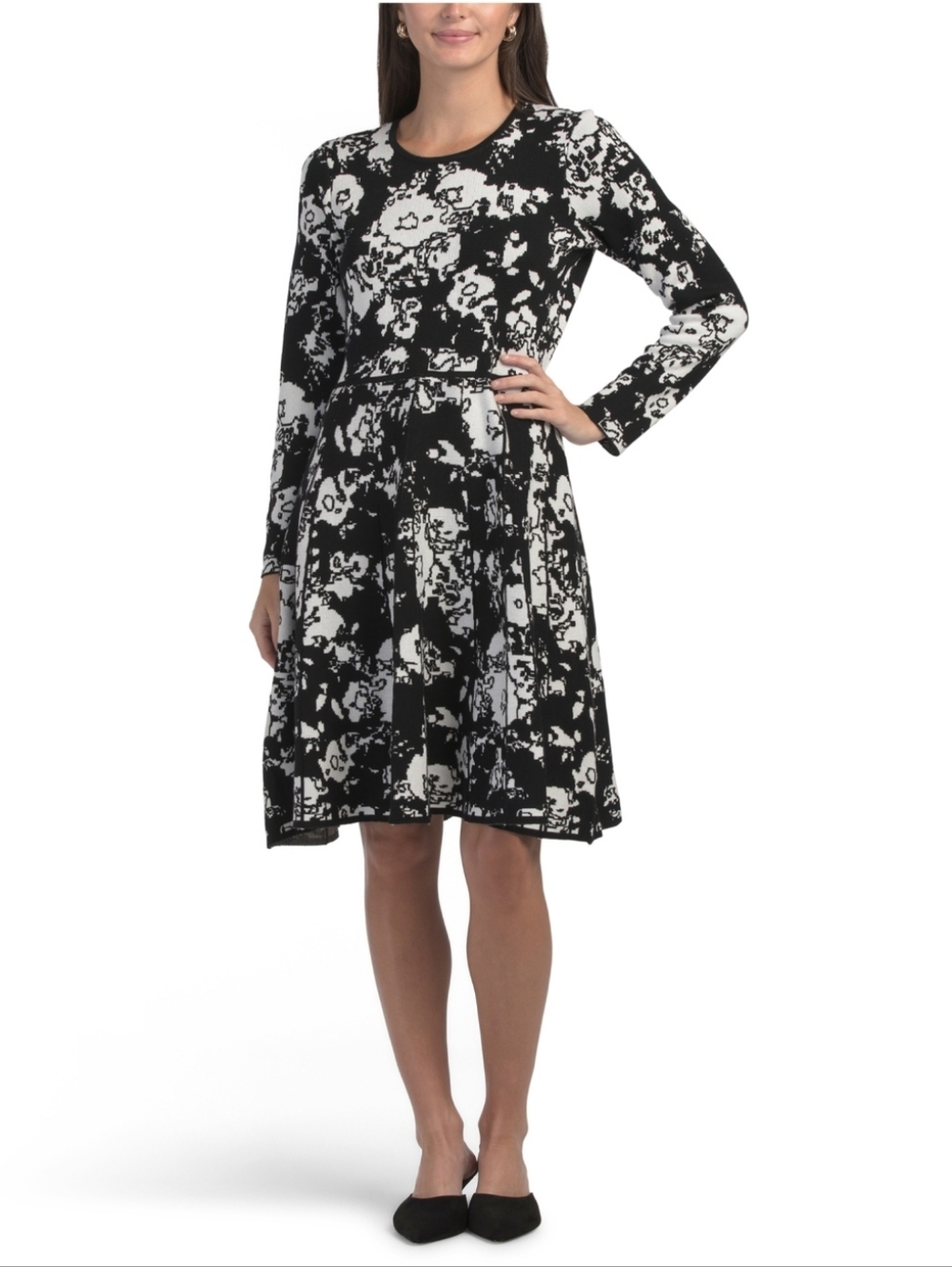Julia Jordan Long Sleeve Jacquard Knit Dress